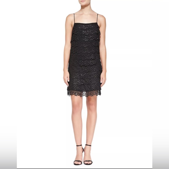 Diane von Furstenburg Tiered Star Lace Dress Black Mini - Picture 3 of 11